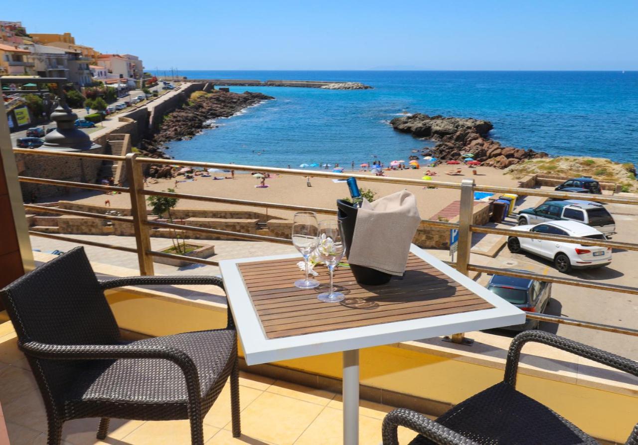 Janus Hotel Castelsardo Exterior photo