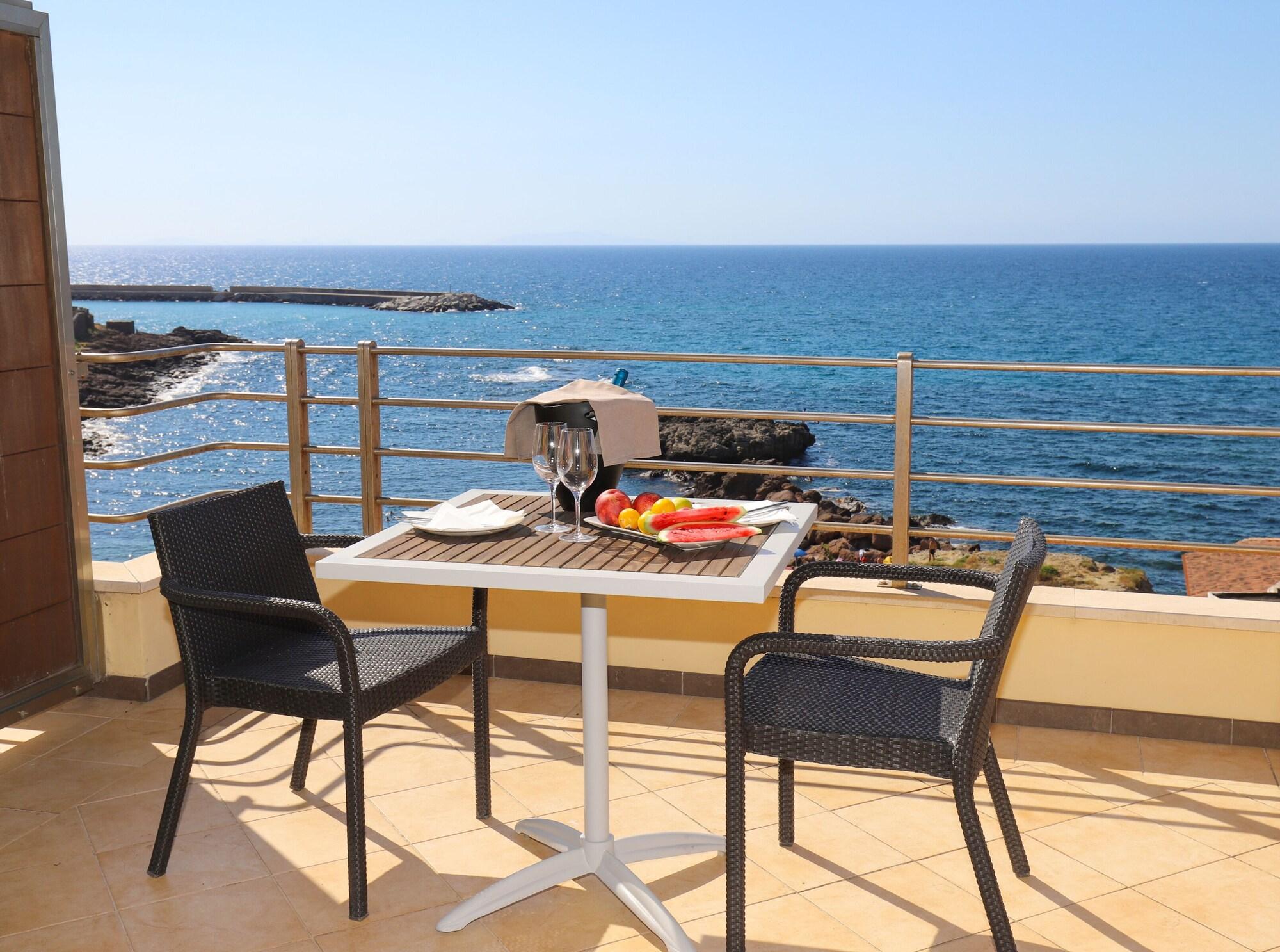 Janus Hotel Castelsardo Exterior photo