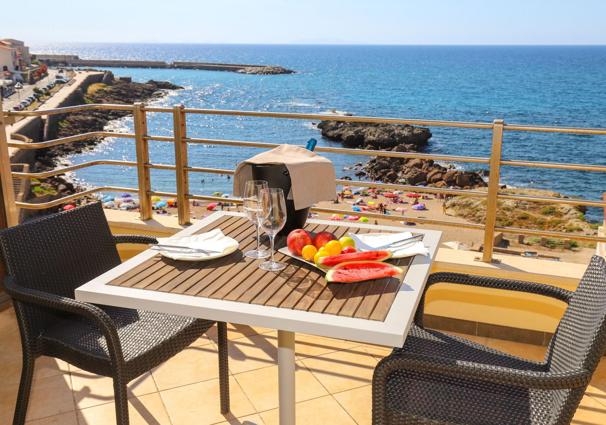 Janus Hotel Castelsardo Exterior photo