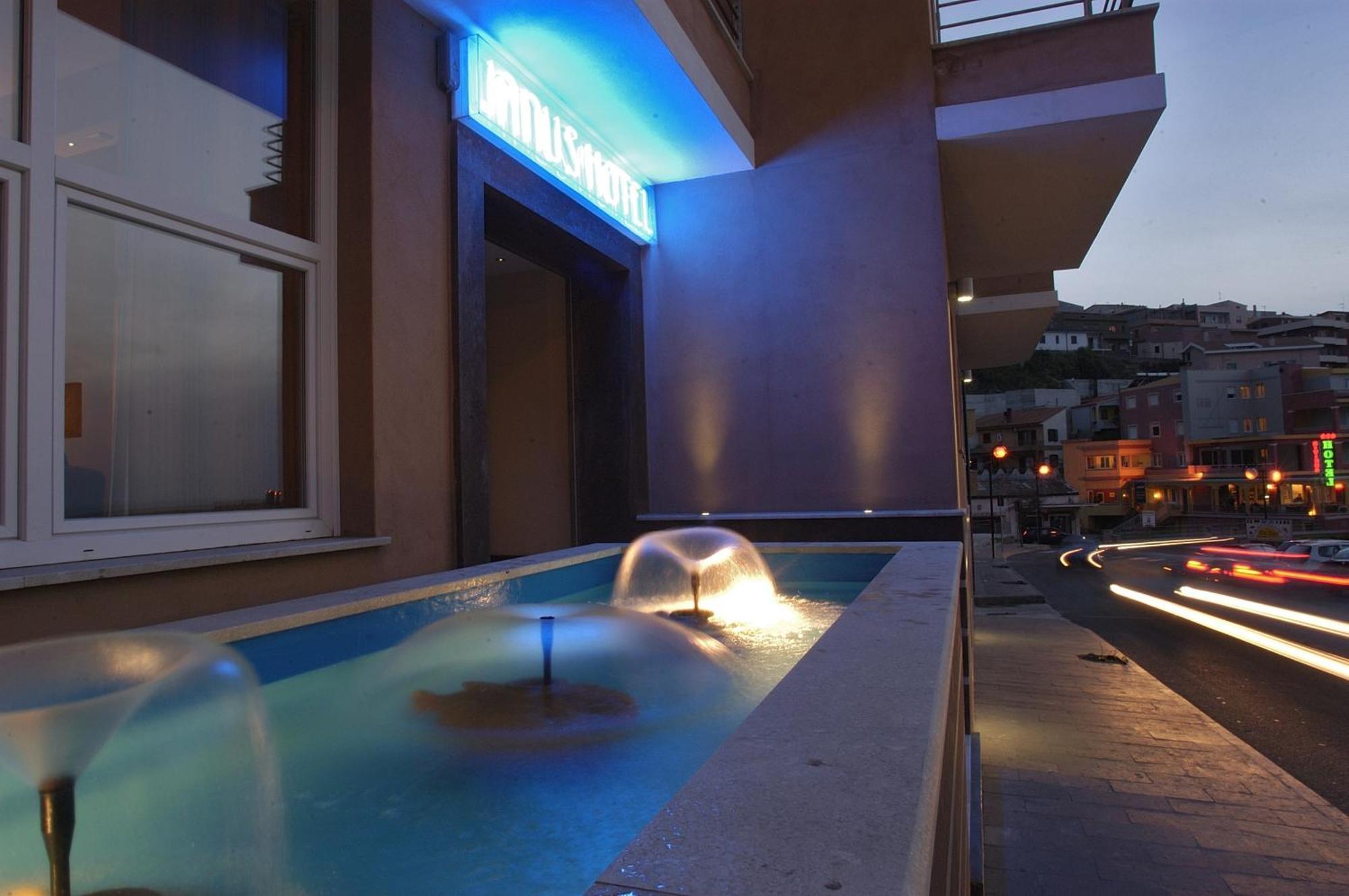Janus Hotel Castelsardo Exterior photo